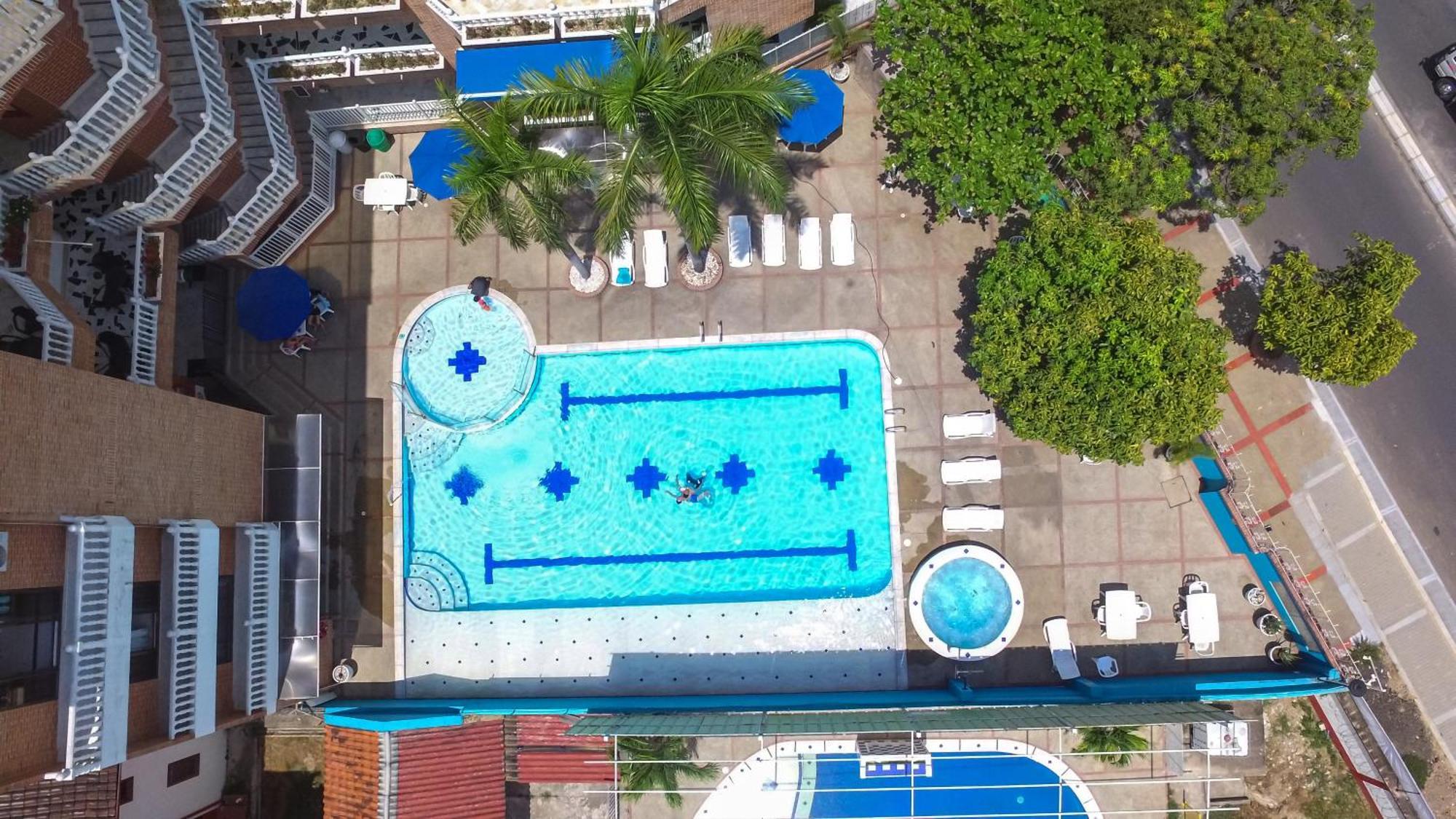 Zahira Hotel Melgar Exteriör bild